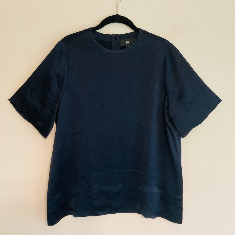 Banana Republic Silky Short Sleeve Blouse~Dark Navy Blue~Medium~NWT!